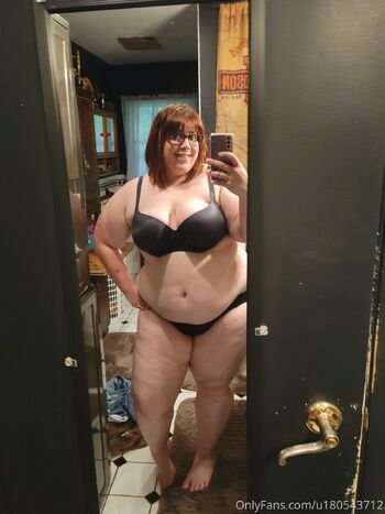 Regina So / gina.solx nude photo #27