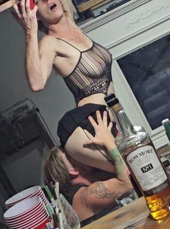 Ginger08 / ginger084 nude photo #2