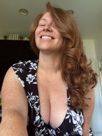 Autum / gingerfever89 nude photo #8