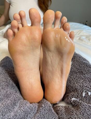 Ginge / gingerstoesies nude photo #1