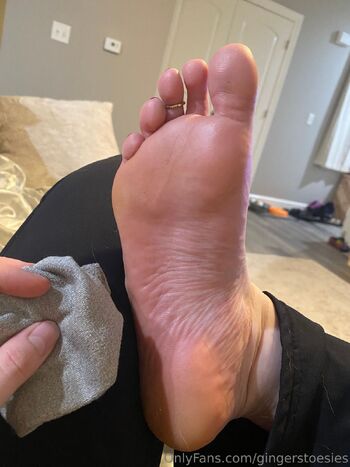 Ginge / gingerstoesies nude photo #18