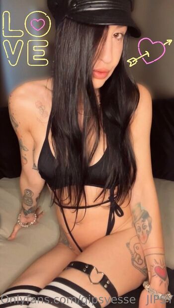 JipsyS / gipsyesse nude photo #6