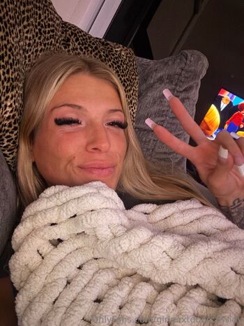 Cassid / girlnextdoorcassidy nude photo #31