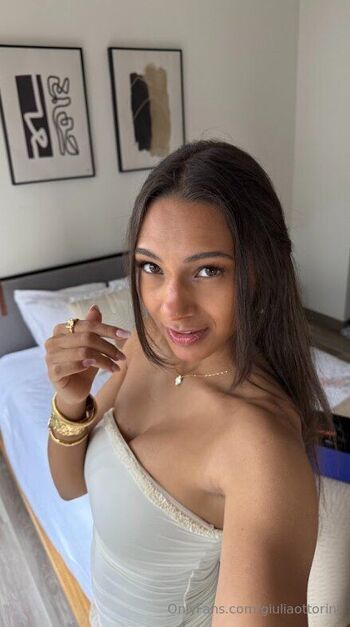 Giulia Ottorin / giuliaottorini / giuliaaottorini nude photo #18