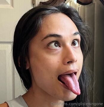 TheGlisteningOn / glisteningone nude photo #2