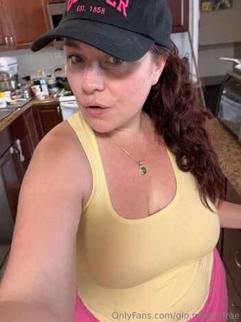 Glo Fre / glo.mama.free nude photo #23