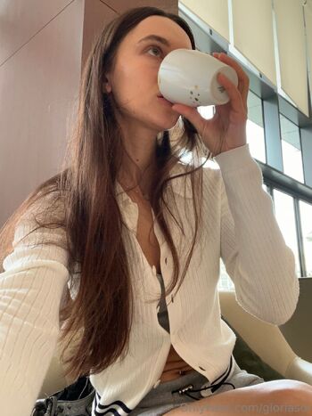 Gloria So / gloriasol nude photo #1