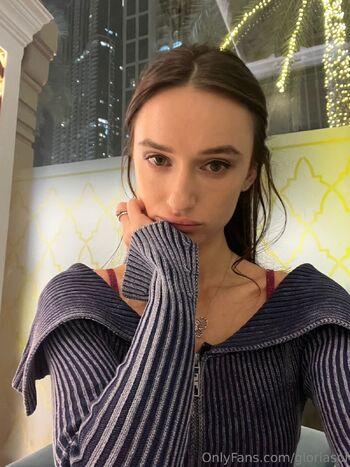 Gloria So / gloriasol nude photo #13