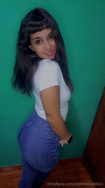 Maddi / goddess_madd nude photo #16