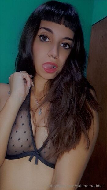 Maddi / goddess_madd nude photo #18