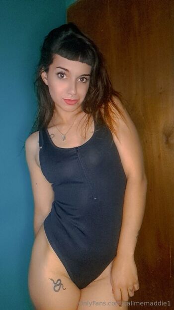 Maddi / goddess_madd nude photo #26