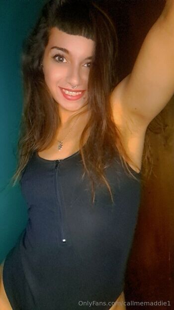 Maddi / goddess_madd nude photo #27