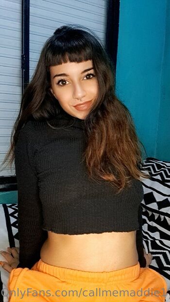 Maddi / goddess_madd nude photo #36