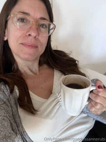 Goddess Anne Fetish Lover V / goddessannerubi nude photo #9