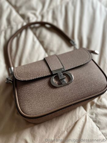 Goddess Anne Fetish Lover V / goddessannerubi nude photo #16