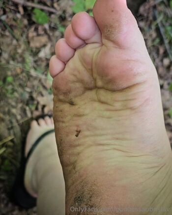 Goddess Aubr / goddessaubrislav / earthlysoles2 / earthlytoes nude photo #3