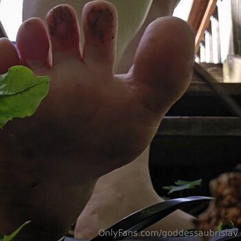 Goddess Aubr / goddessaubrislav / earthlysoles2 / earthlytoes nude photo #7