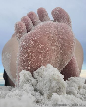 Goddess Aubr / goddessaubrislav / earthlysoles2 / earthlytoes nude photo #15