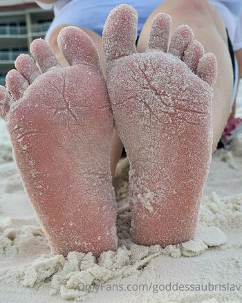 Goddess Aubr / goddessaubrislav / earthlysoles2 / earthlytoes nude photo #16
