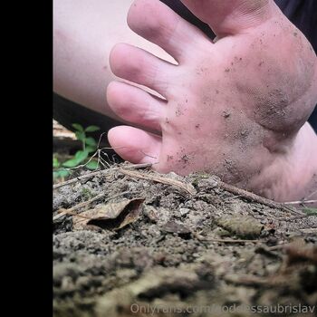 Goddess Aubr / goddessaubrislav / earthlysoles2 / earthlytoes nude photo #19
