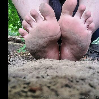 Goddess Aubr / goddessaubrislav / earthlysoles2 / earthlytoes nude photo #31