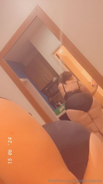 Goddess Ganj / goddessganja nude photo #10