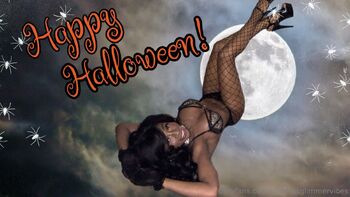 Goddess Glimme / goddessglimmervibes nude photo #2