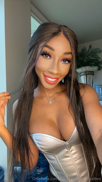 Goddess Glimme / goddessglimmervibes nude photo #4