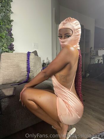 Goddess Lolaa / goddesslolaaxxx nude photo #35