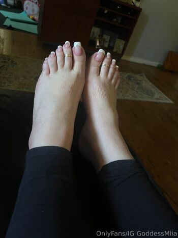 GODDESS MII / goddessmiia nude photo #3