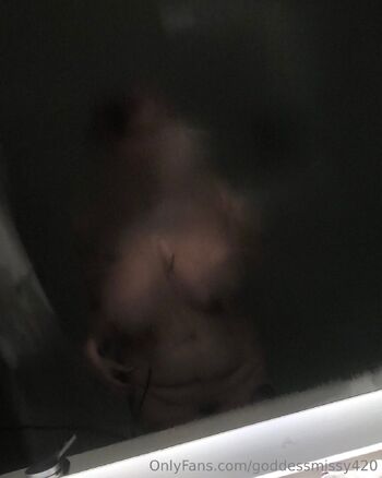Miss / goddessmissy420 nude photo #15