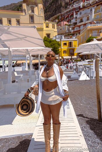 Your goddess Nin / goddessnine nude photo #2