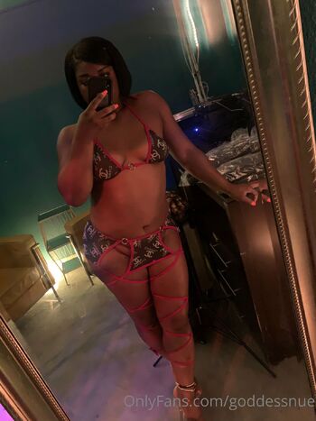 Goddess Mam / goddessnue nude photo #19