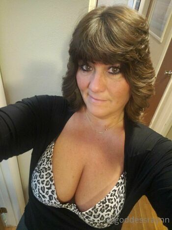 SummerRayn / goddessraynn nude photo #24