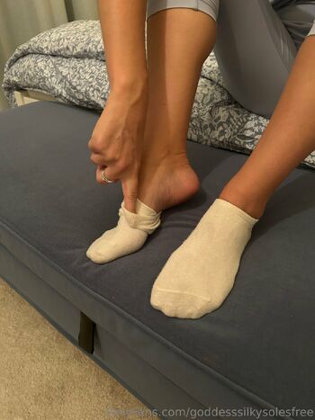 Goddess Silky Soles FRE / goddesssilkysolesfree nude photo #7