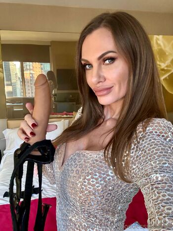 Goddess Stella So / goddessstellasol / the_stella_sol nude photo #1