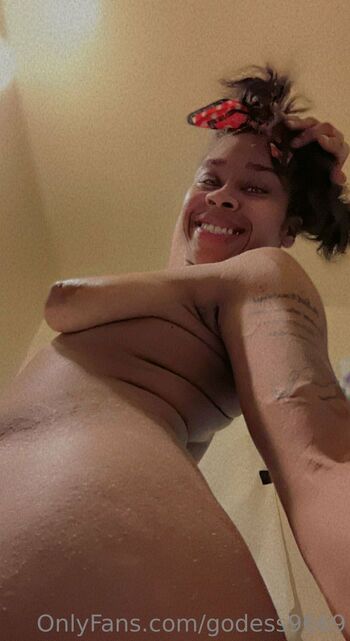 GODDES / godess9669 / lightskyngoddess / goddess30469 nude photo #23