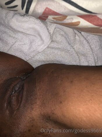 GODDES / godess9669 / lightskyngoddess / goddess30469 nude photo #37