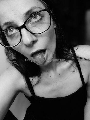 Goldie.lu / goldie.lux / goldieloxlux nude photo #16