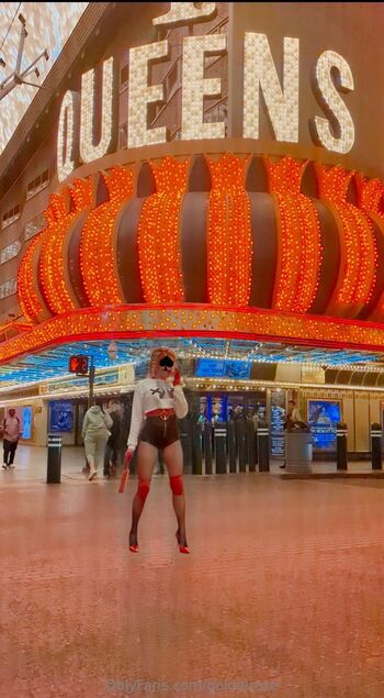 Goldie Ros / goldierose nude photo #1