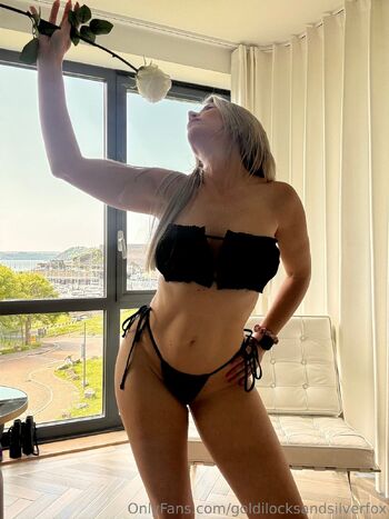 Goldilock / goldilocksuk nude photo #27