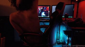 Ash Westfal / gomoreup nude photo #17