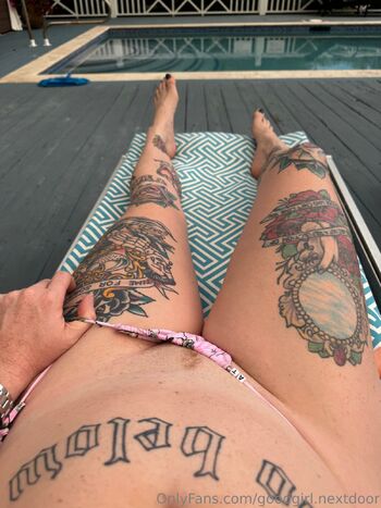 Chloë / goodgirl.nextdoor nude photo #12