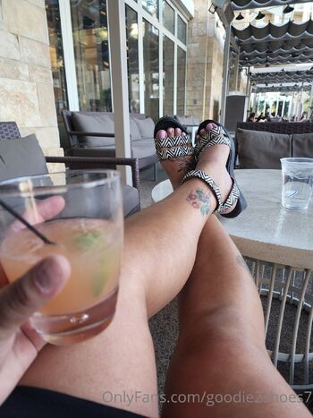 Shelby Kinkste / goodie2shoes7 nude photo #12