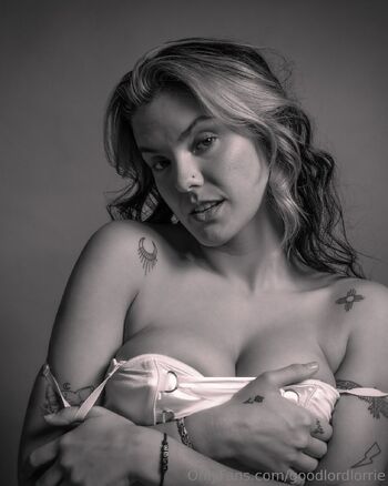 GOODLORDLORRI / goodlordlorrie / vannvagabond nude photo #4