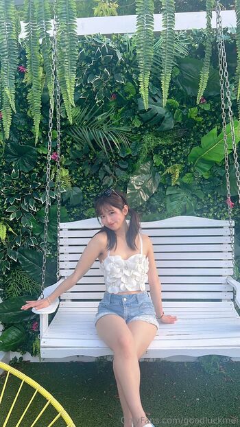 Me / goodluckmei nude photo #4