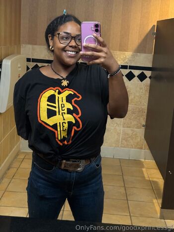 Lauren / goodxprincessgf nude photo #1