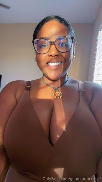 Lauren / goodxprincessgf nude photo #3