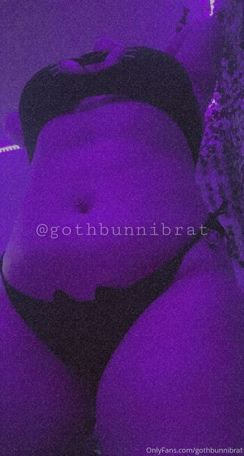 𝓑𝓾𝓷𝓷𝓲 / gothbunnibrat nude photo #17