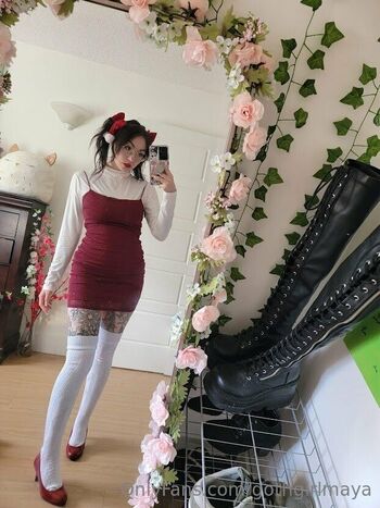 Maya Mochii (free / gothgirlmaya nude photo #9